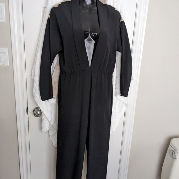 Black Jumpsuit with Cream Applique - Picture 5 of 5